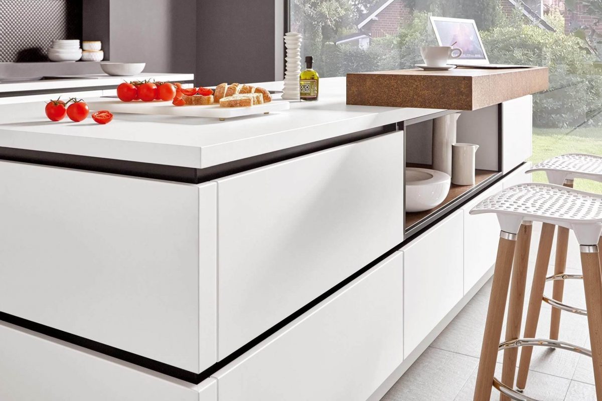 nobilia Küche Modell Fashion in griffloser Bauweise in Lack weiss matt