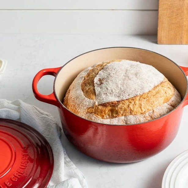 LeCreuset Brot